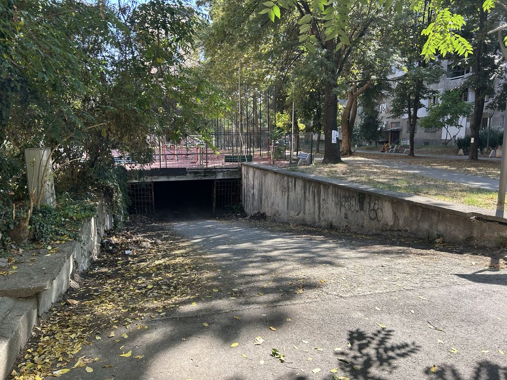 Подземен гараж “Моста на Лютата”