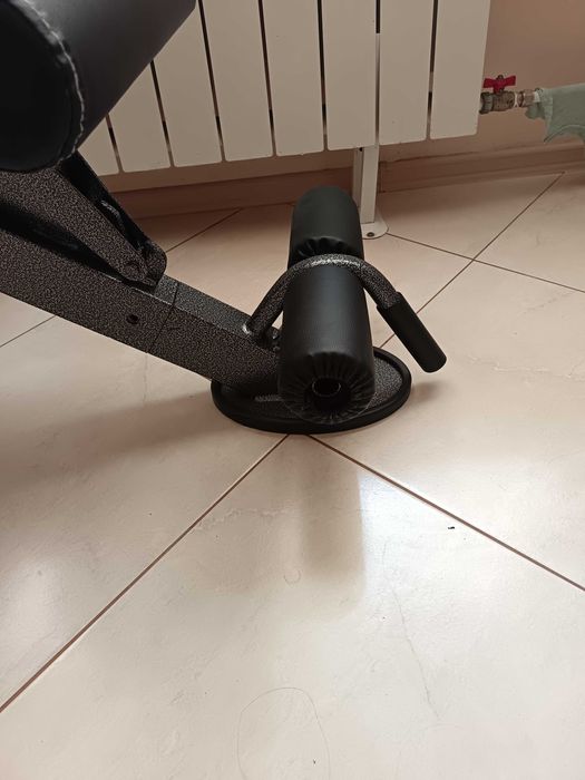 Продавам професионална лежанка