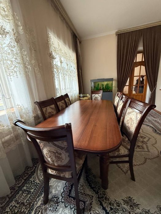 stol stul 12 kishilik stoli kichrayadi 10 kishilikham boladi