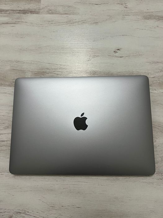 Apple MacBook Pro 13” 2017