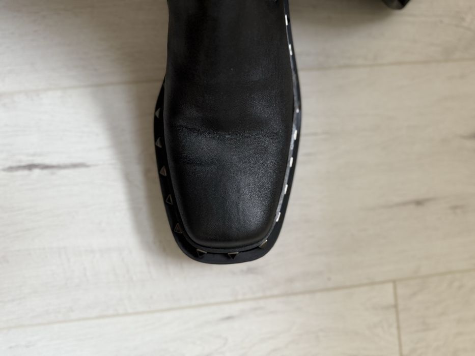 Cizme Valentino Garavani impecabile