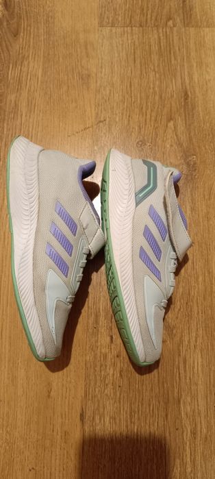 Адидас маратонки