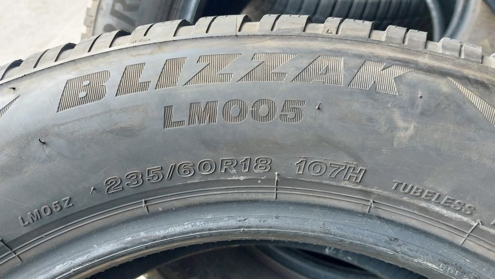 Зимни гуми 235/60/18 Bridgestone Blizzak 4 броя