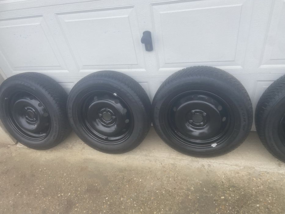 Jante logan ,anvelope 185 65 15 88T debica dot 2023 ca noi