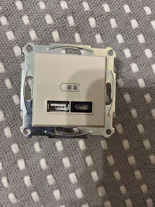 Електрически контакт, USB зарядно а+с, Шнайдер, Асфора