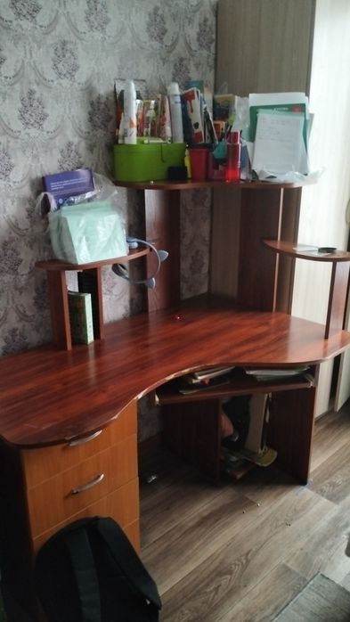 Компьютерный стол