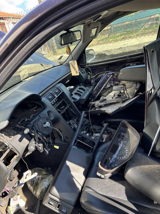 Mercedes-benz e220 на части