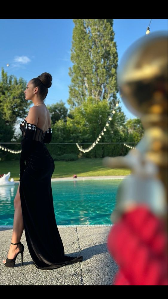Vand rochie seara