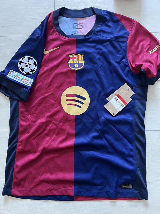 Vand tricou fc barcelona - lewandowski