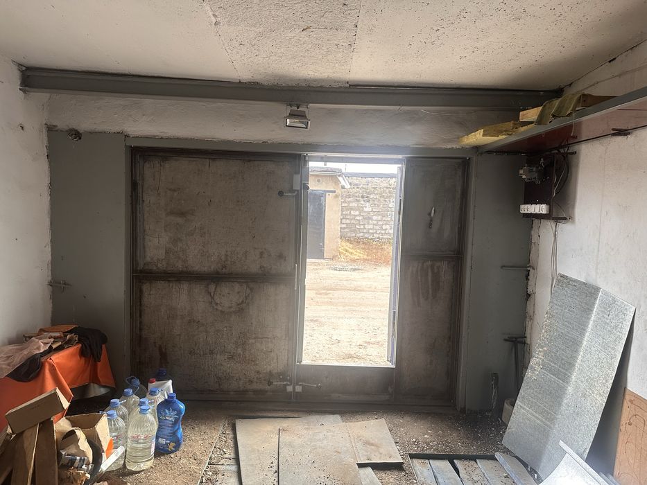 Поодам гараж в 15 обществе