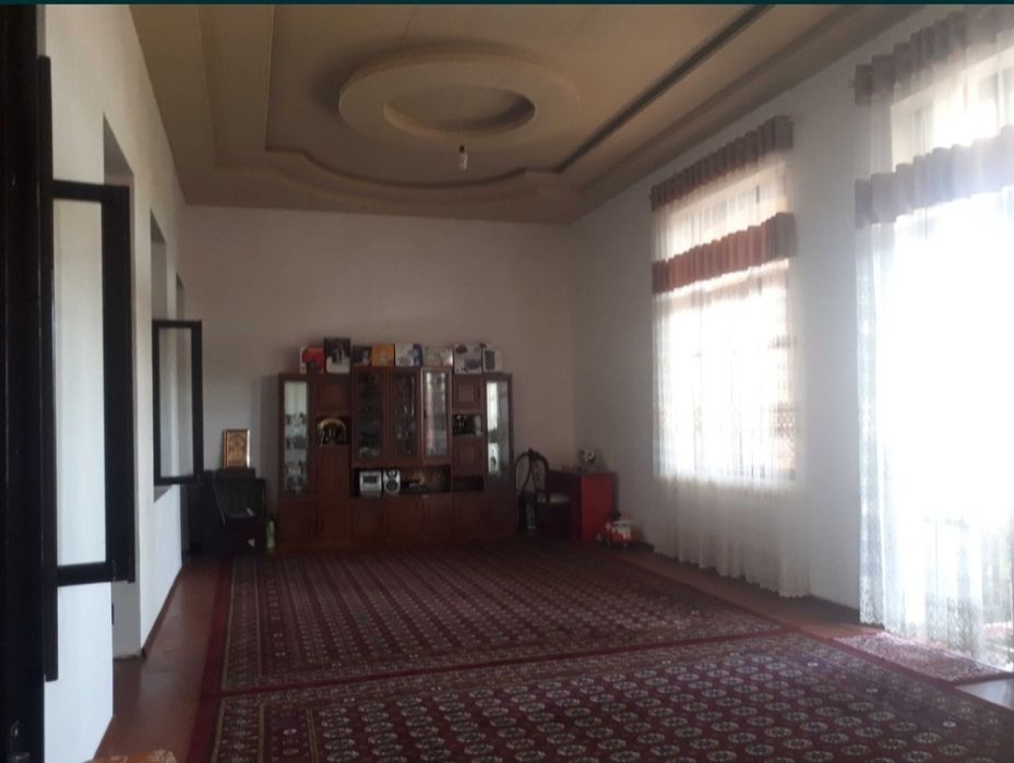 Sotiladi yoki barter Buxoriy maxallasida xovli 5 xonali manzil DSK