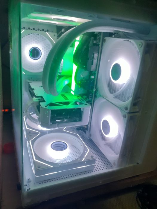 Продам компьютер полной комплектации