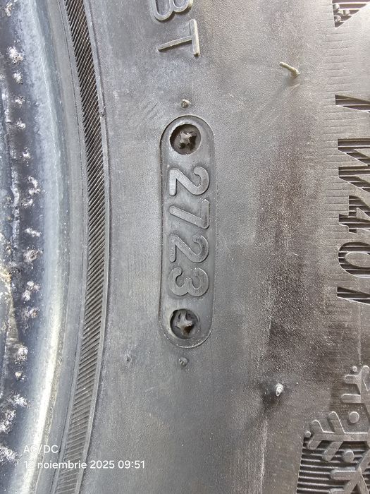 Patru anvelope de  iarnă 205/60/16, stare foarte bună