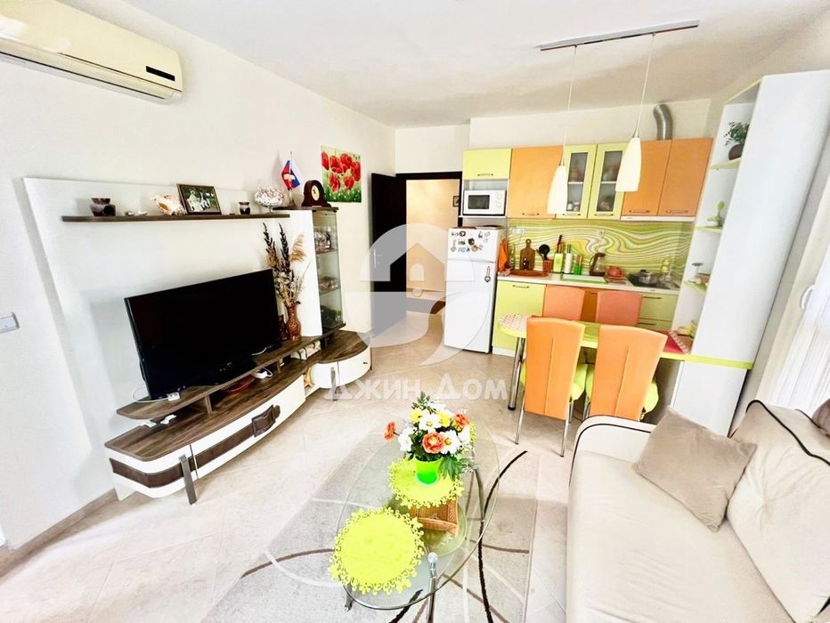 Продава се Двустаен апартамент в к.к. Слънчев бряг - 56 кв.м за 1349 €/кв.м - Снимка #1