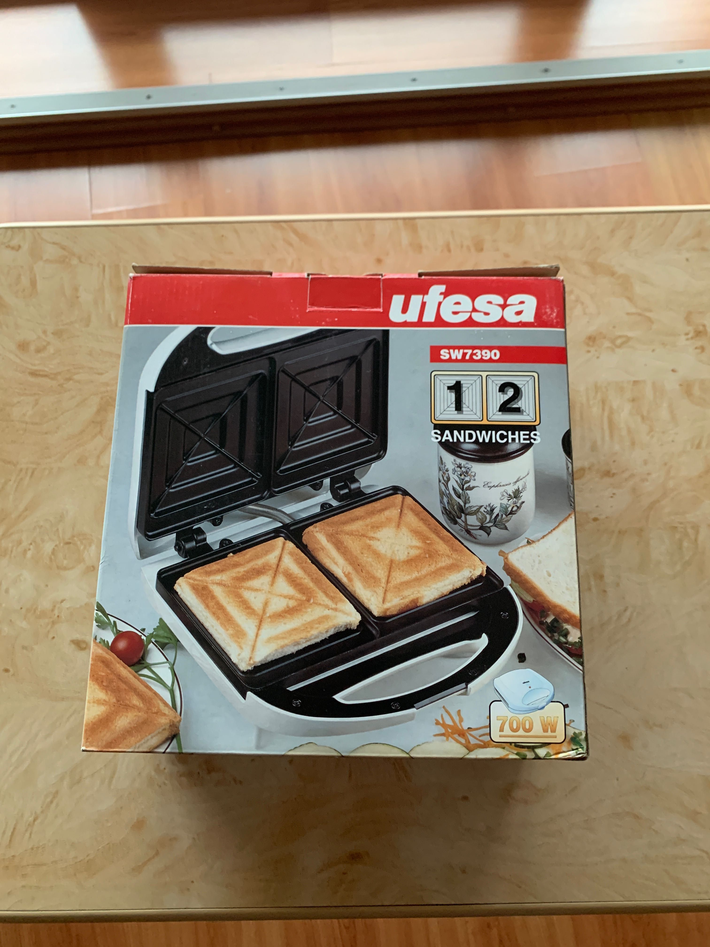 Espressor Ufesa ck7360 si toaster Ufesa sw7390