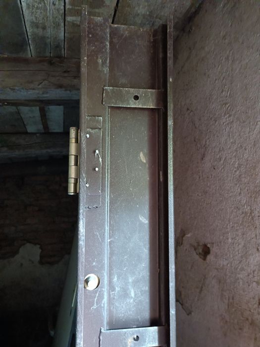 Uși metalice.multipunct