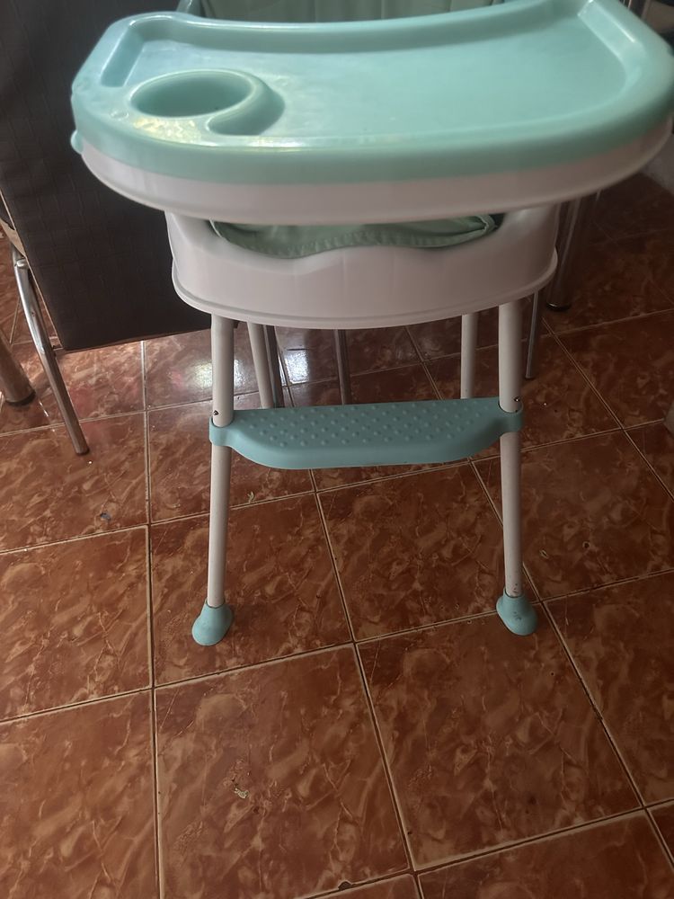 Scaun de masa bebe, cadita bebe cu termometru