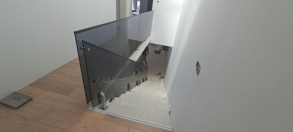 Balustrade din sticla,cabine de dus