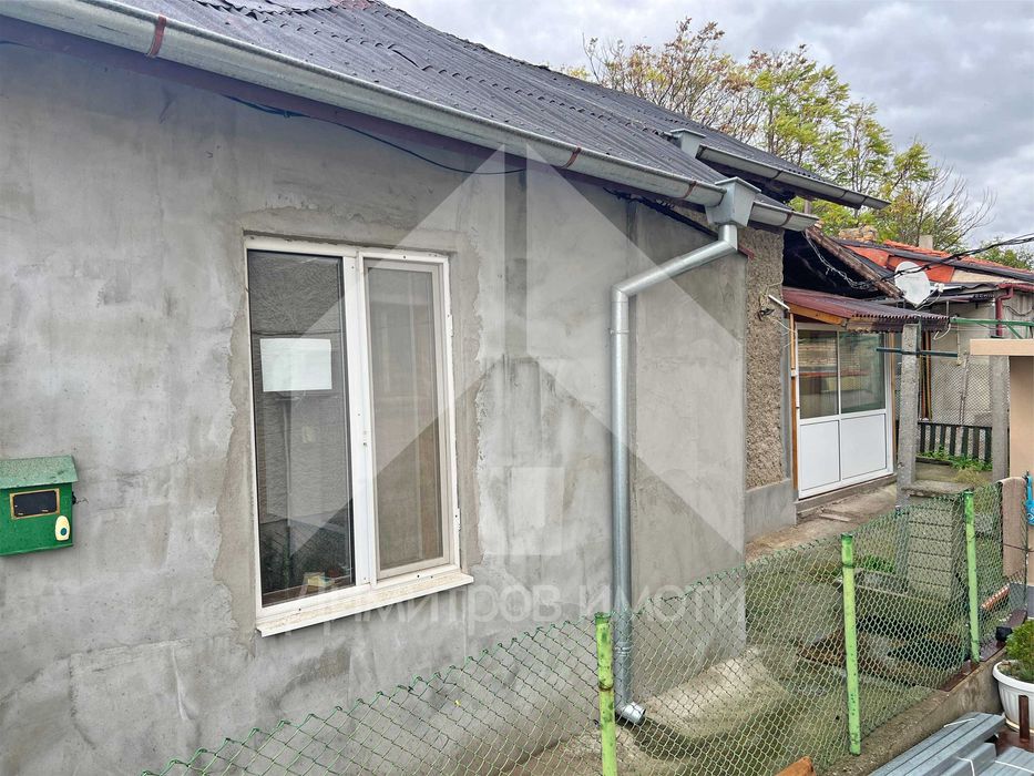 Продава се Къща в Нови пазар - 50 кв.м за 900 €/кв.м - Снимка #1