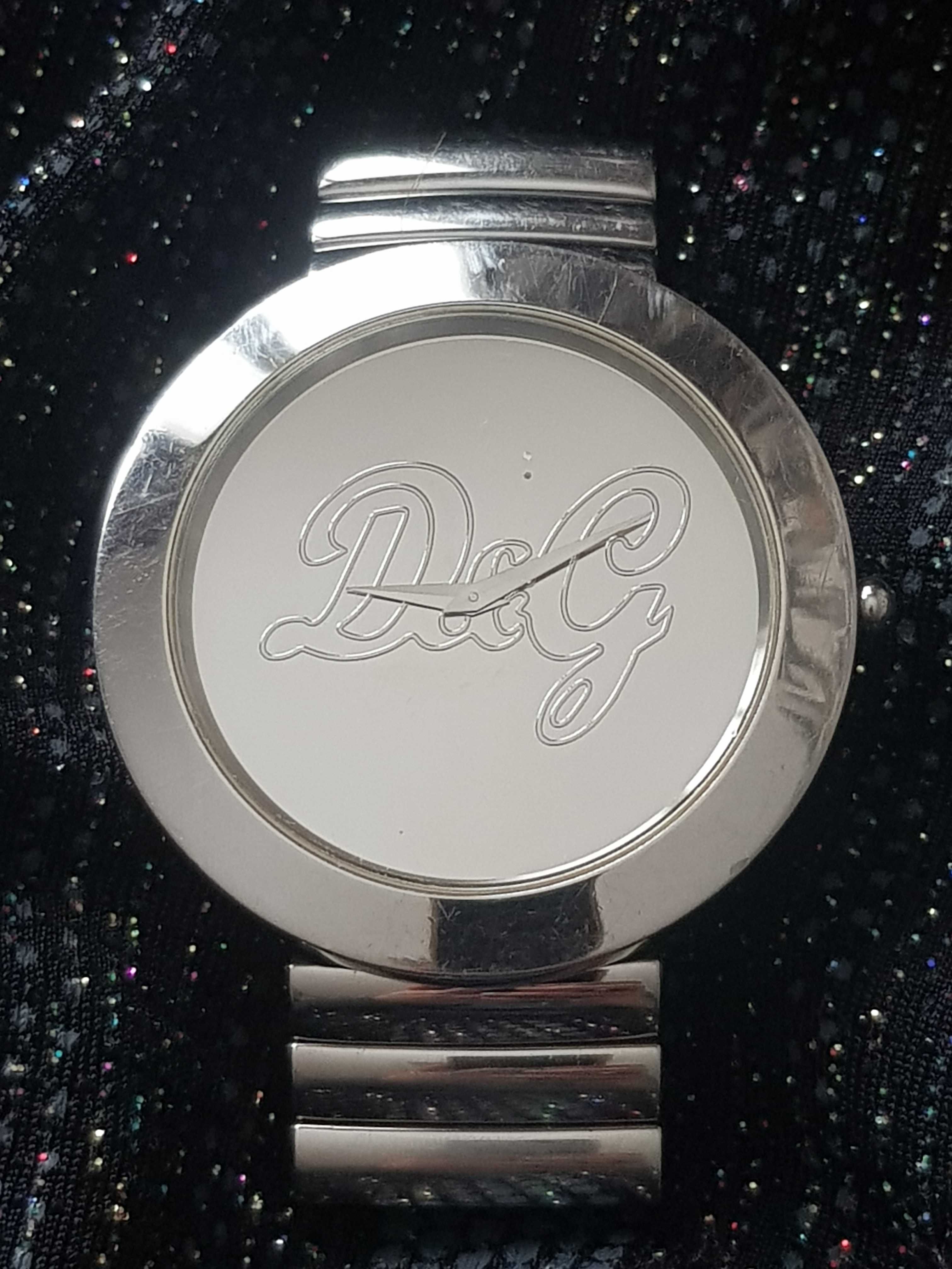Оригинален ръчен дамски часовник D&G.