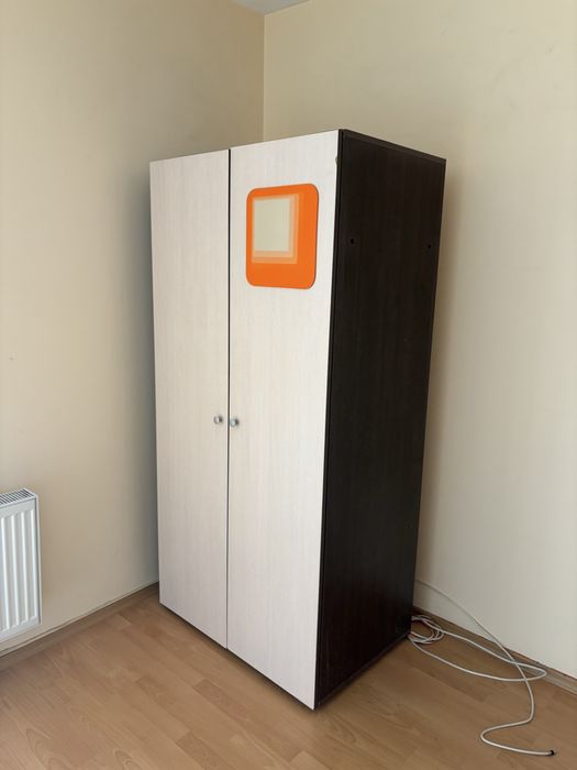 Двукрилен Гардероб