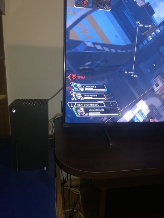 Продавам Xbox Series X