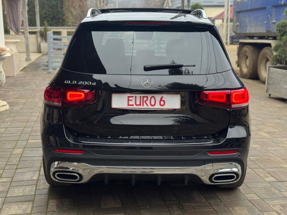Mercedes Benz GLB200 / AMG / Pano/ Euro 6