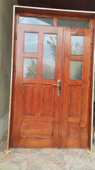 Ușă dublă lemn masiv + geam termopan – 214x127 cm, stare bună