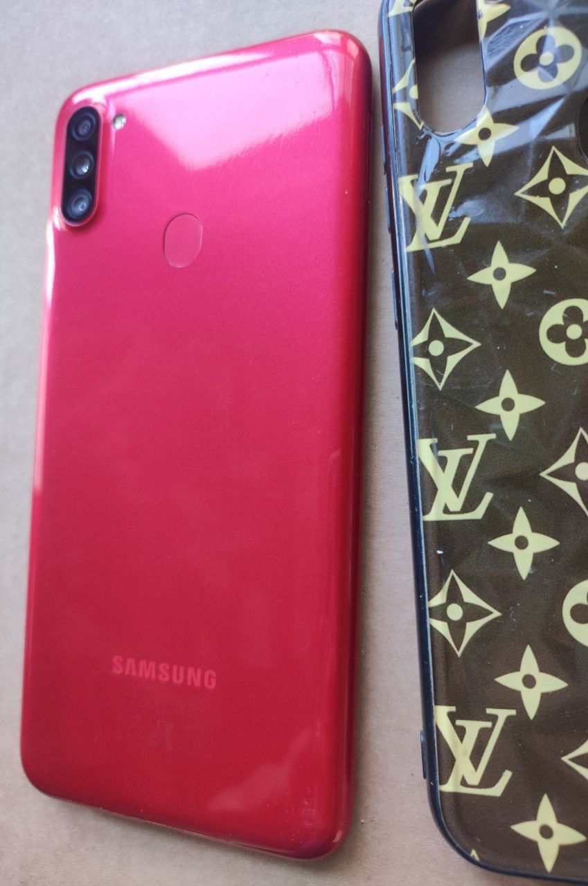 Samsung a11 holati zor