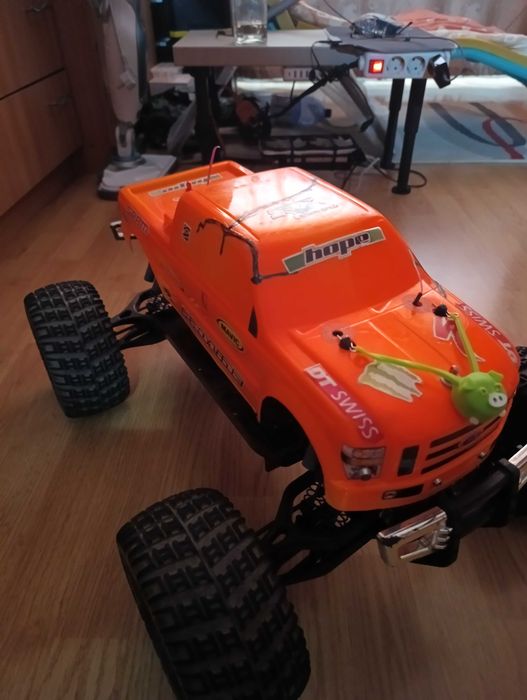 Automodel Thunder Tiger