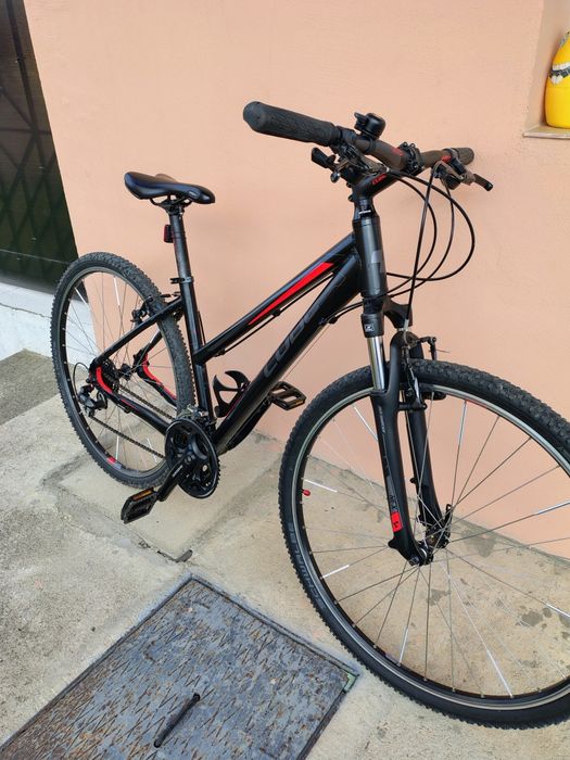 Vând bicicletă Cube Ltd Cls mărime M, roți 28, echipată Shimano