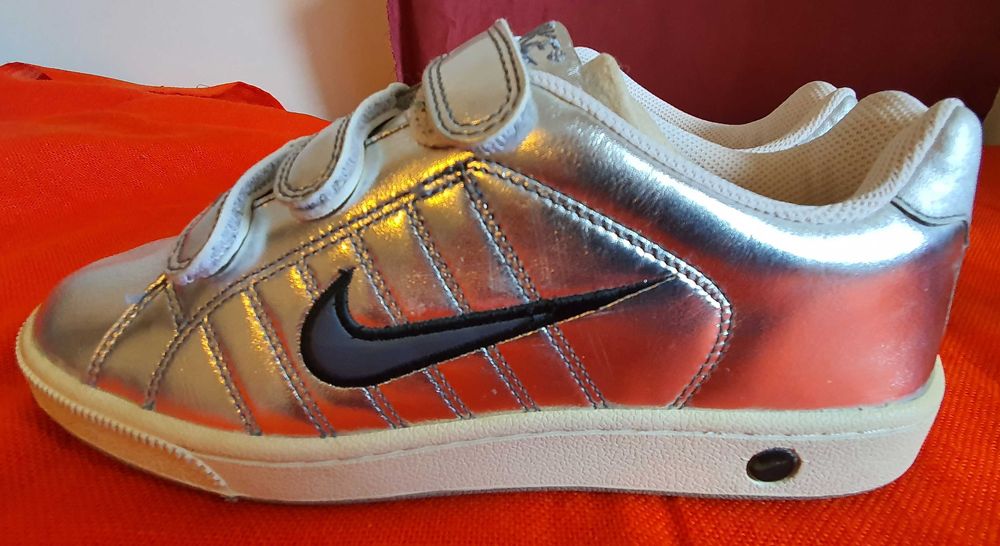 Adidasi Nike Court Tradition V Silver mar. 40 european