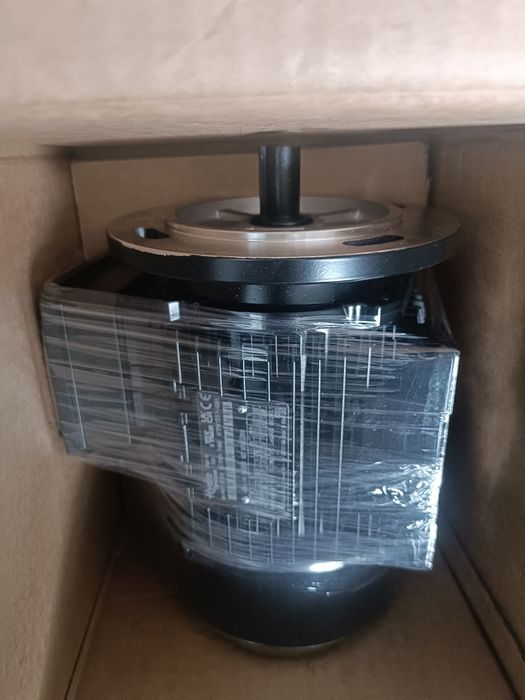 Motor electric 230/400V (fabricat în Italia)