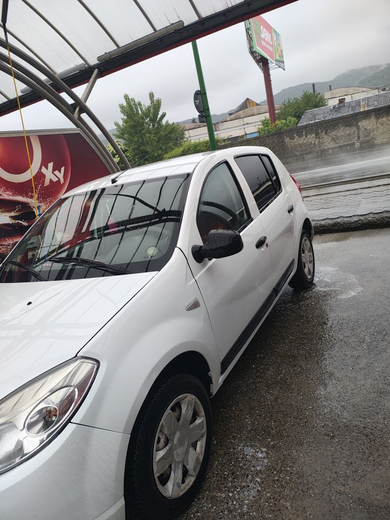 Dacia Sandero 2012