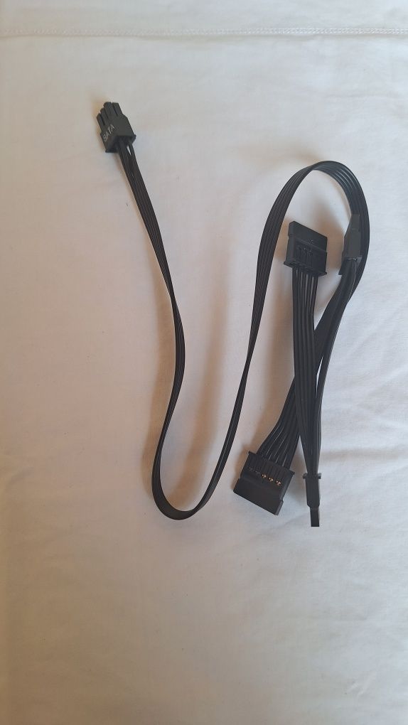 Cabluri sata, type4, cpu, pci,perif, vga. Cablu buton on/off