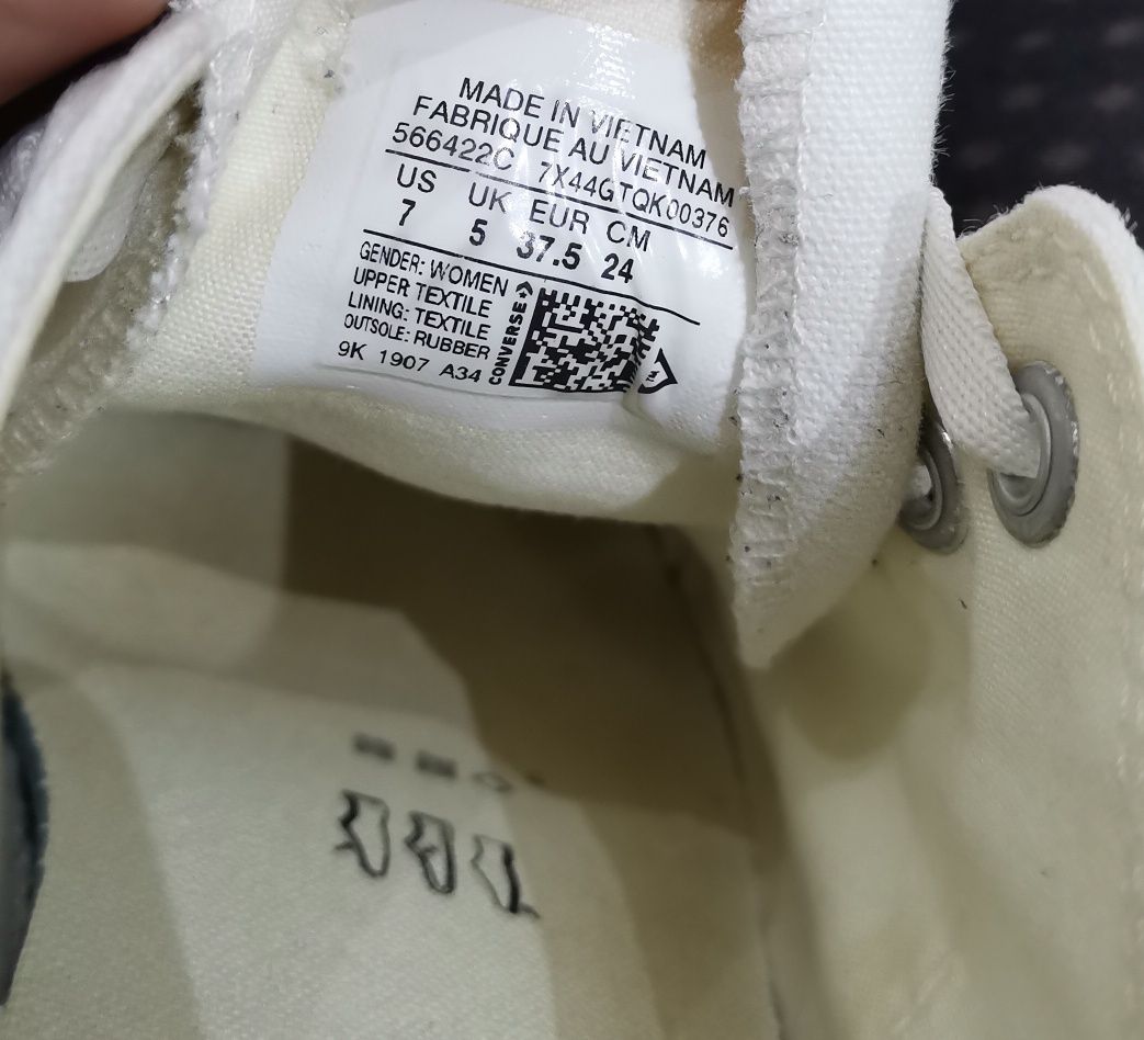 Teniși cu platforma Converse, nr 37,5