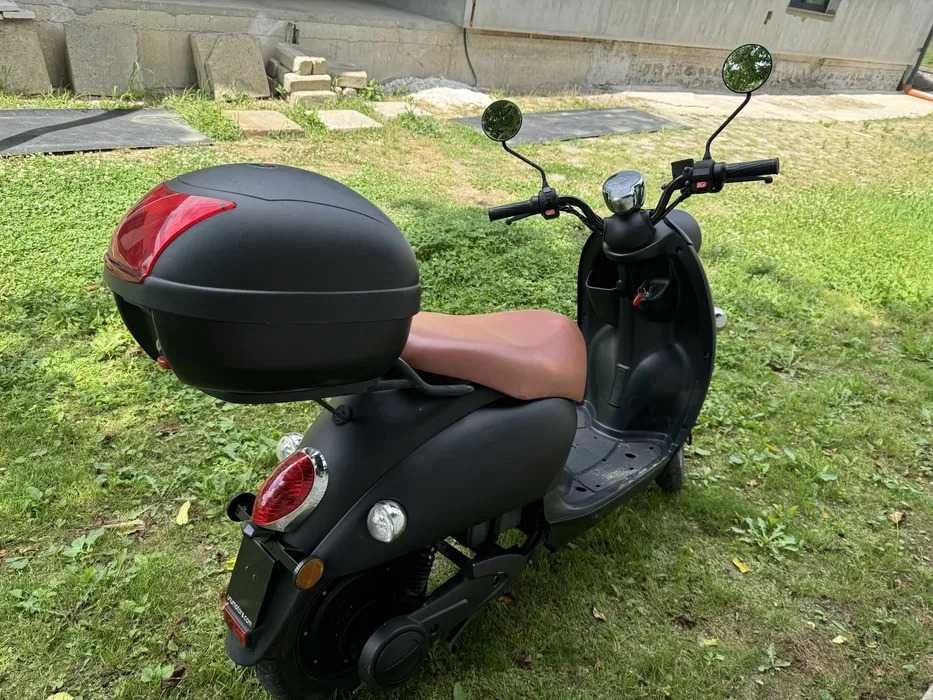 Scuter electric UNU 3kw