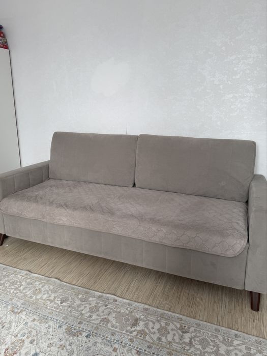 Продаю диван в отличном состоянии !