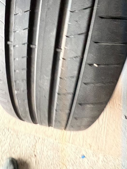 Pirelli P zero 285/40/21