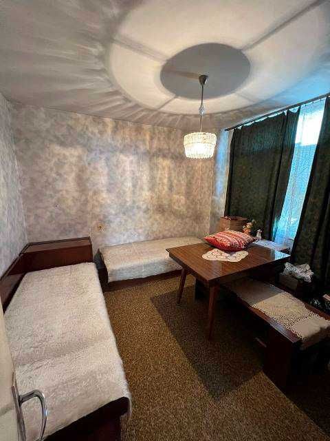 Продава се Тристаен апартамент в Търговище, Център - 90 кв.м за 935 €/кв.м - Снимка #9