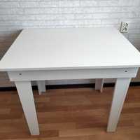 Продам кухний стол, в отличном состояние цвет белый, есть не большой т