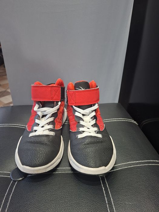 Adidasi de baschet Tarmak