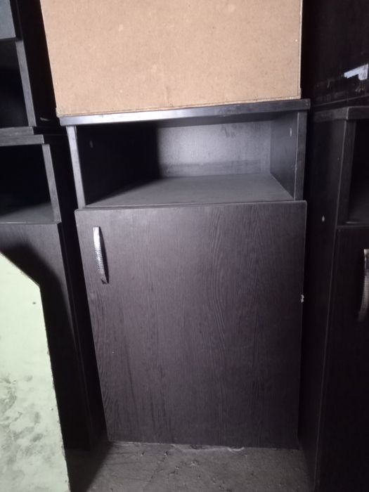 Продам офисные тумбочки