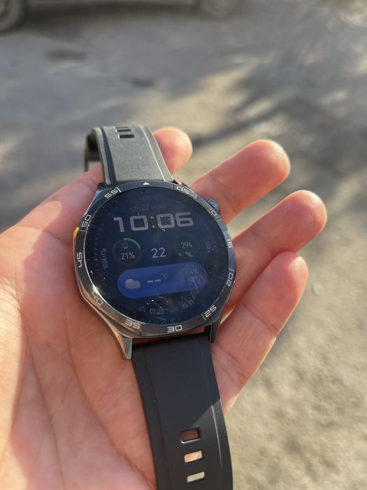 Смарт-часы Huawei GT 5