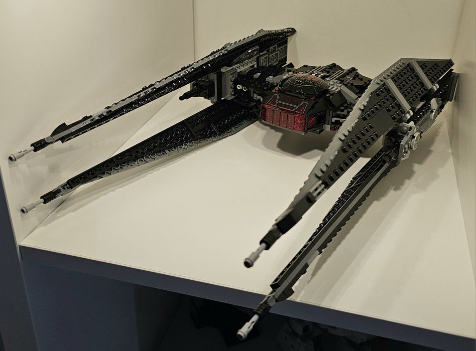 LEGO Star Wars - Kylo Ren's TIE Fighter 75179