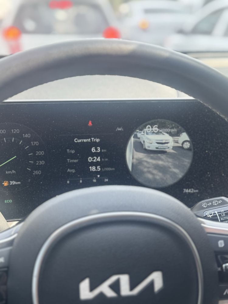 Kia sarento 2.5 full 7 mestali  3 pazitsa