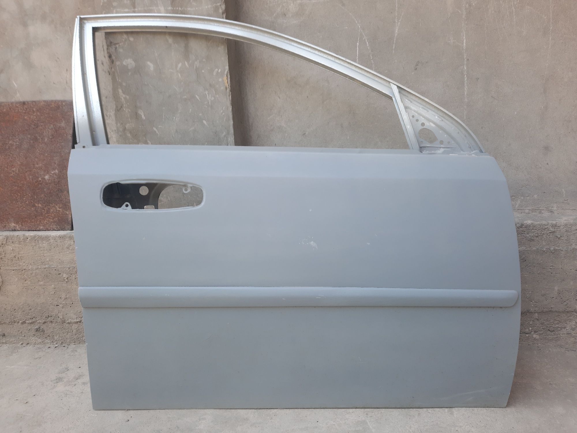 jentra matiz spark eshiklar sotiladi