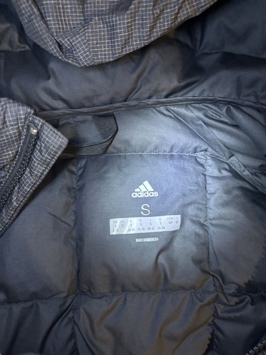 Яке адидас размер S