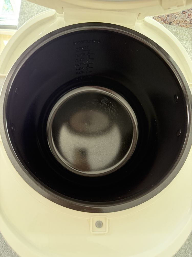 Мултикукър Philips HD4731/70