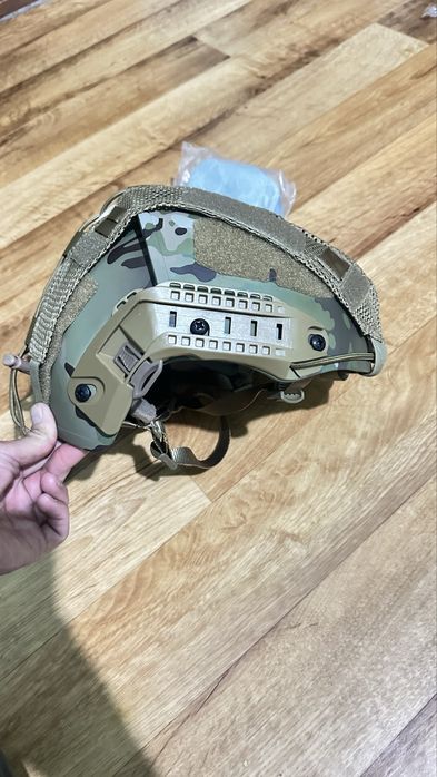 Продам каску военую